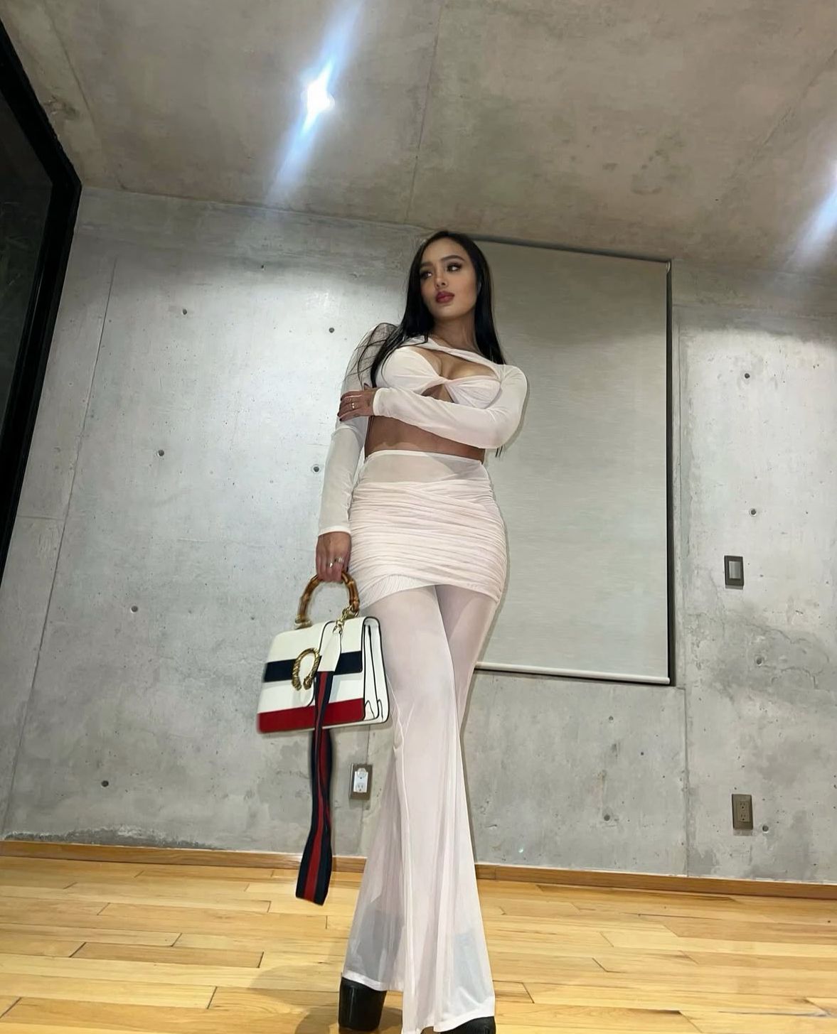 Escort - ALI - Ibiza Tops